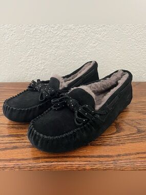 UGG Black Dakota Bling Bow Slippers Women’s 8